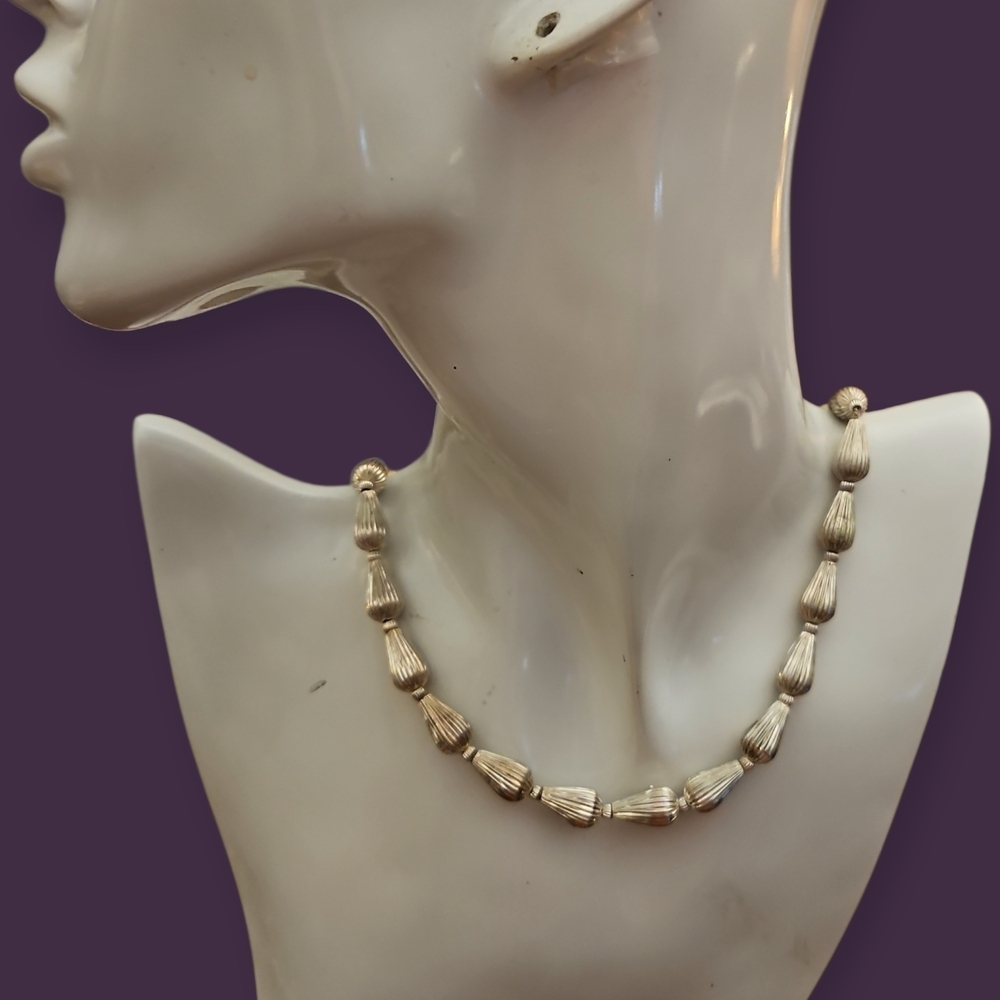 Vtg ALABASTER Silver Aluminum Beaded Necklace